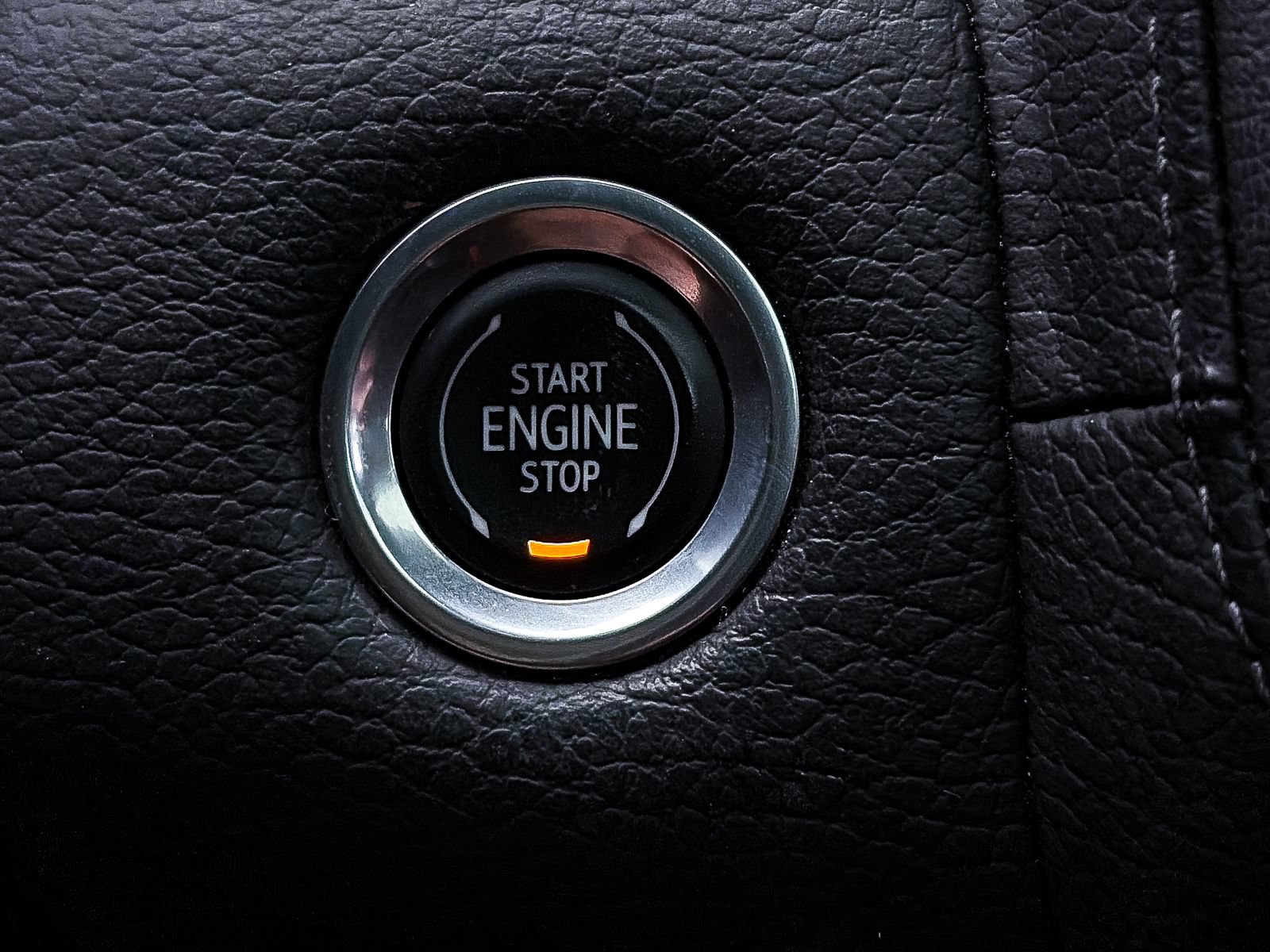 Used 2023 GMC Yukon XL Denali AWD/4WD image 27
