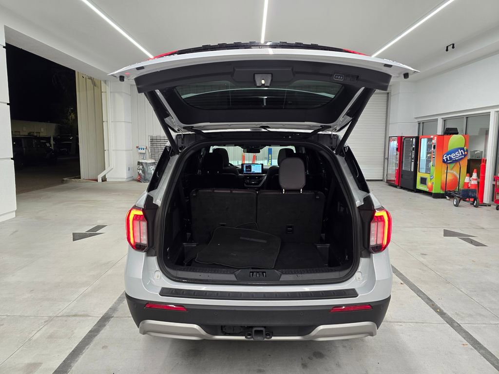Used 2025 Ford Explorer Platinum w/ LUX Leather Package image 42
