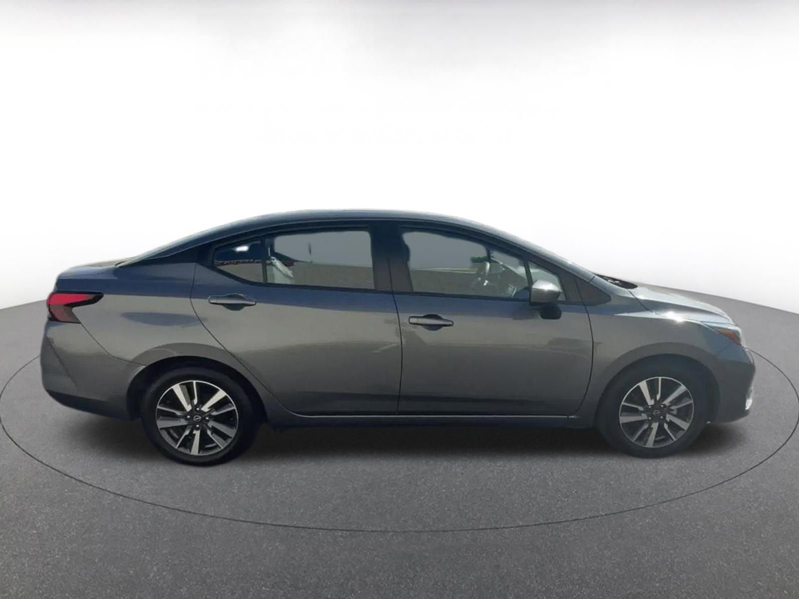 Used 2025 Nissan Versa SV image 16