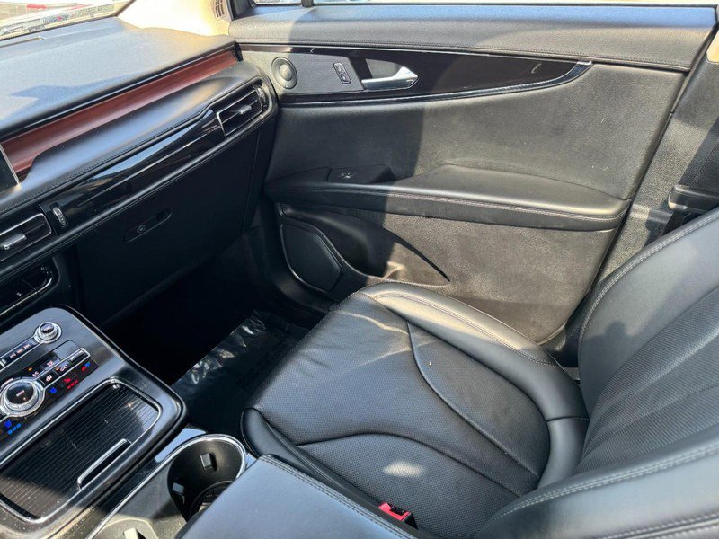 Used 2021 Lincoln Nautilus Reserve image 11