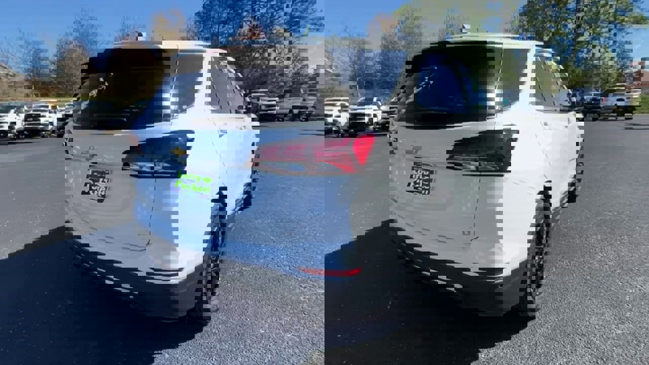 Used 2024 Chevrolet Equinox LT image 8