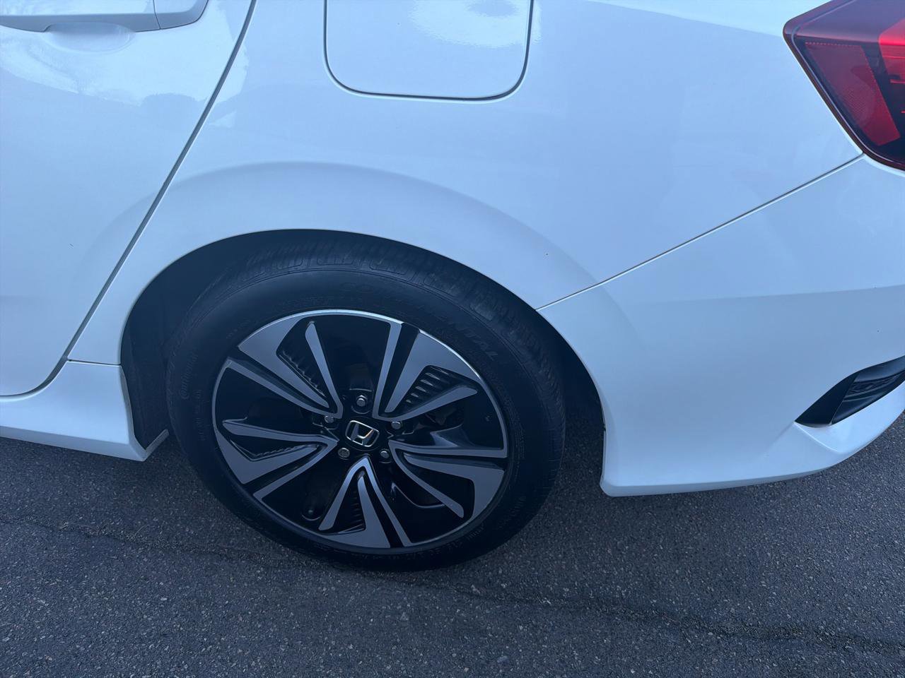 Used 2017 Honda Civic EX-T image 12