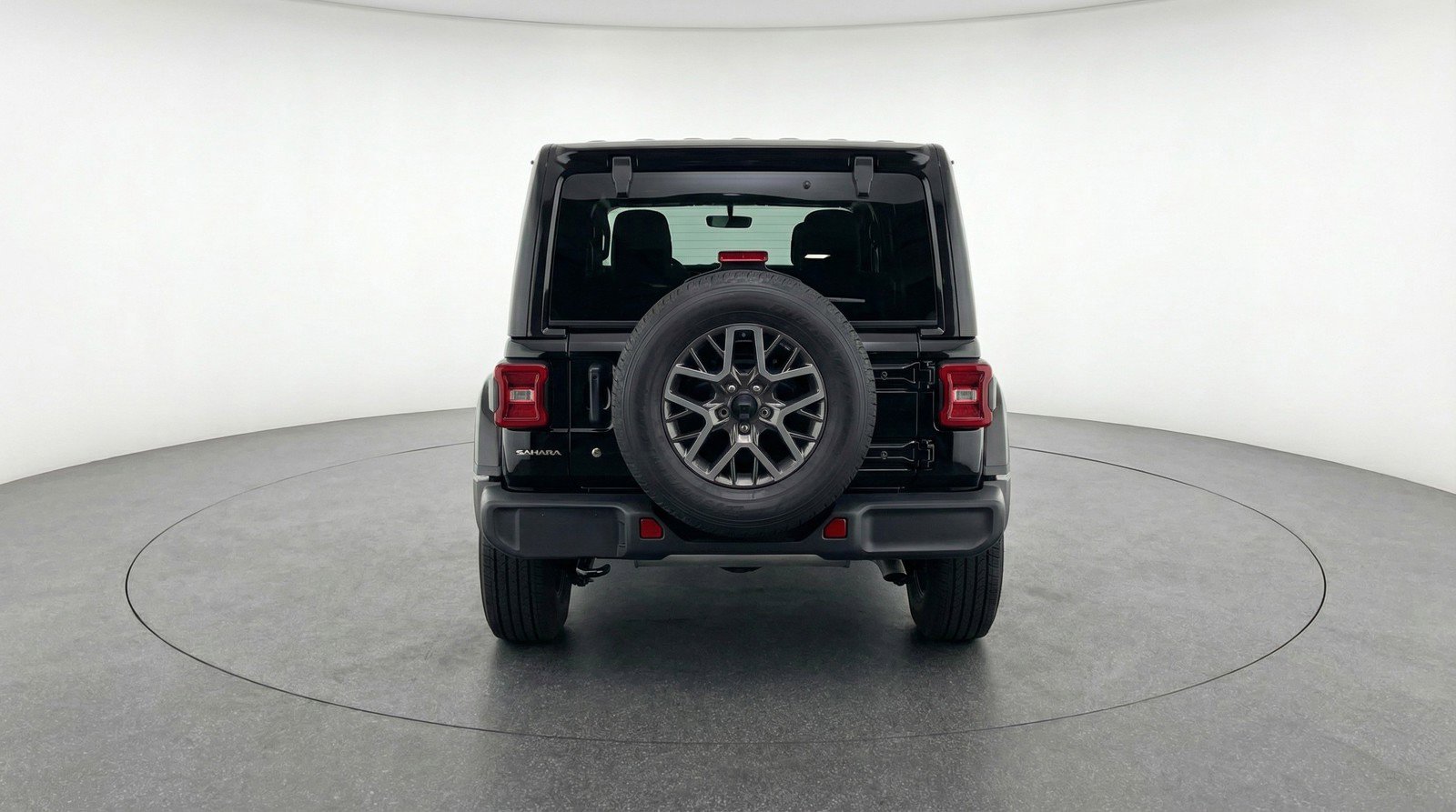 Used 2025 Jeep Wrangler Sahara image 7