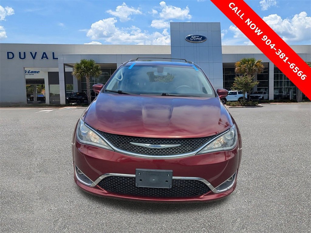 Used 2020 Chrysler Pacifica Touring-L image 9