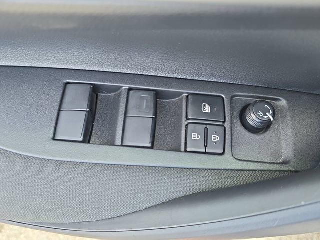 Used 2026 Toyota Corolla SE FWD image 27