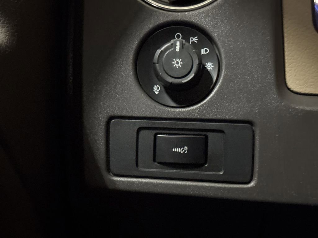 Used 2011 Ford F150 XLT image 17