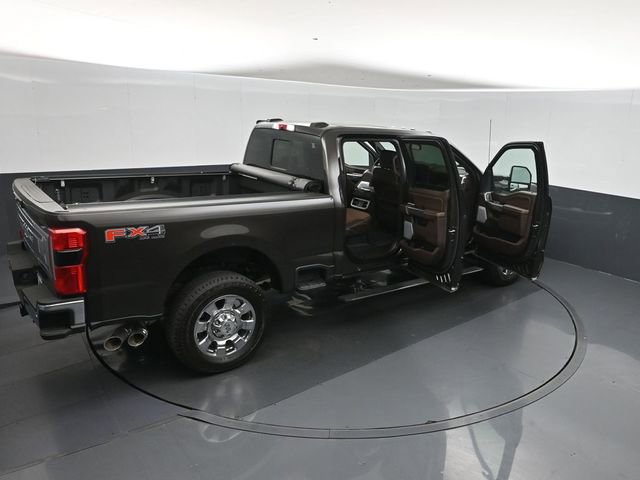 Used 2025 Ford F350 King Ranch w/ Chrome Package AWD/4WD image 31