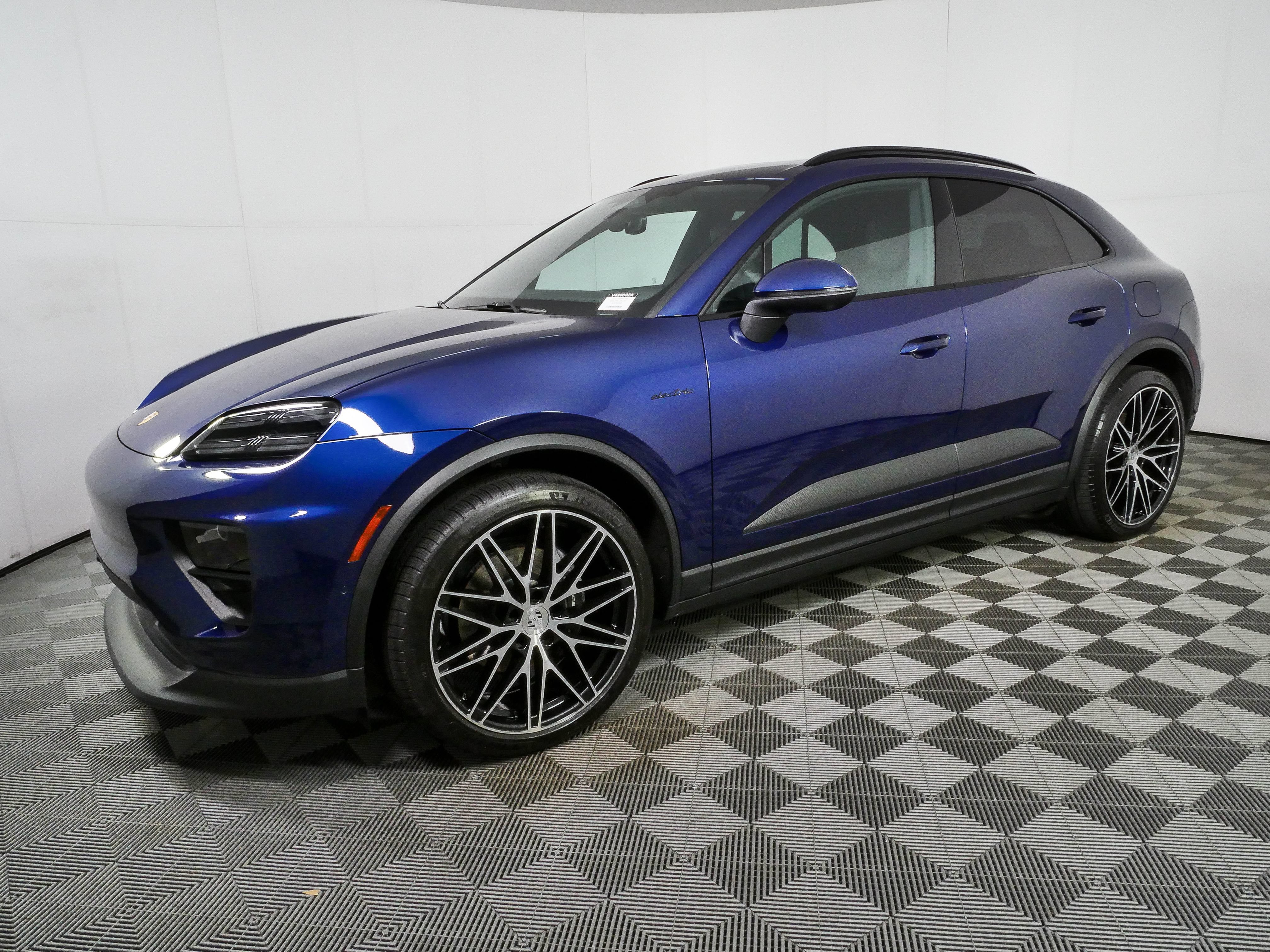 Certified 2025 Porsche Macan Electric RWD image 2