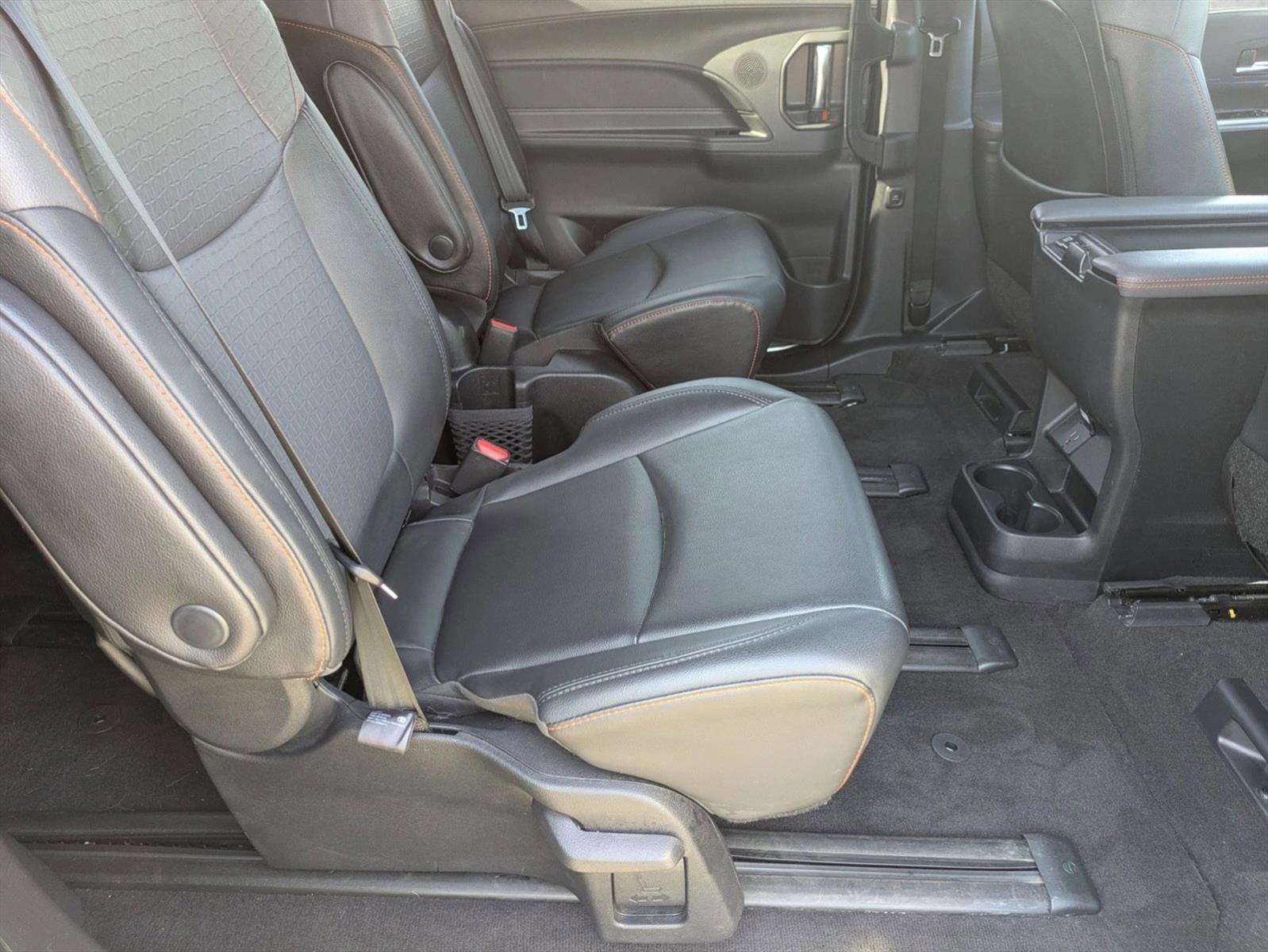 Used 2021 Toyota Sienna XSE w/ XSE Plus Package FWD image 22