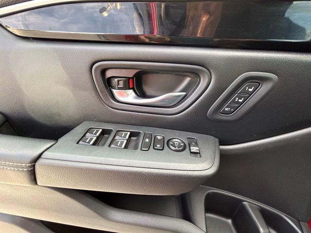 Used 2023 Honda Pilot EX-L image 30