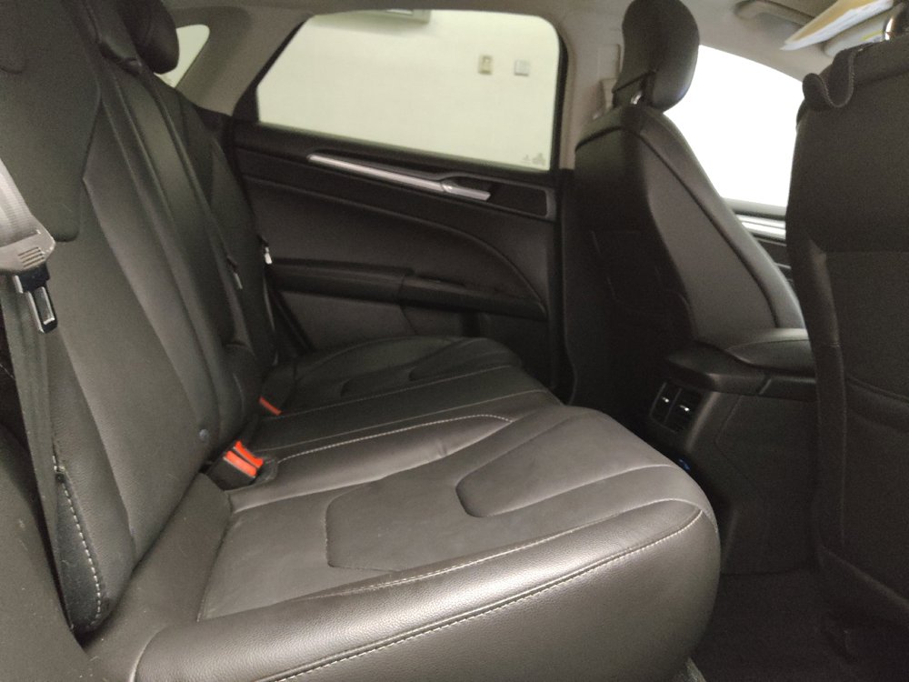 Used 2014 Ford Fusion Titanium FWD image 19