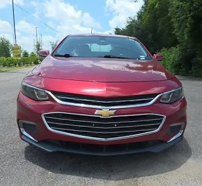Used 2018 Chevrolet Malibu LT FWD image 3