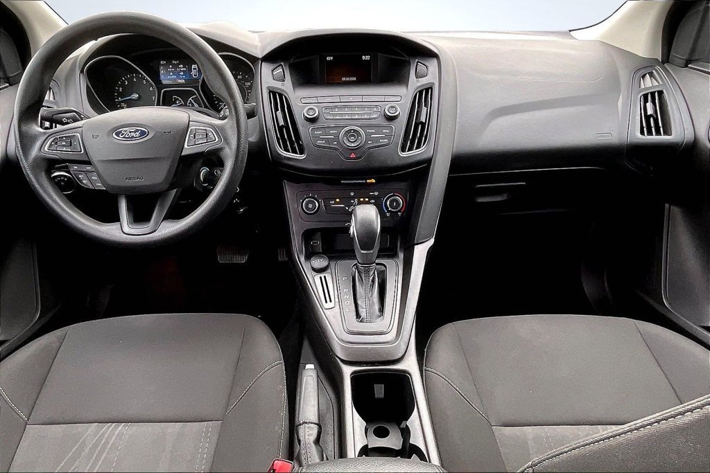 Used 2018 Ford Focus SE FWD image 9
