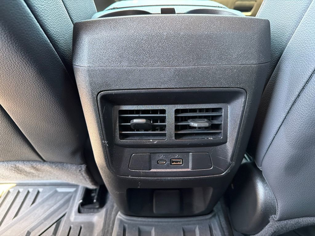 Used 2024 GMC Canyon Denali AWD/4WD image 19