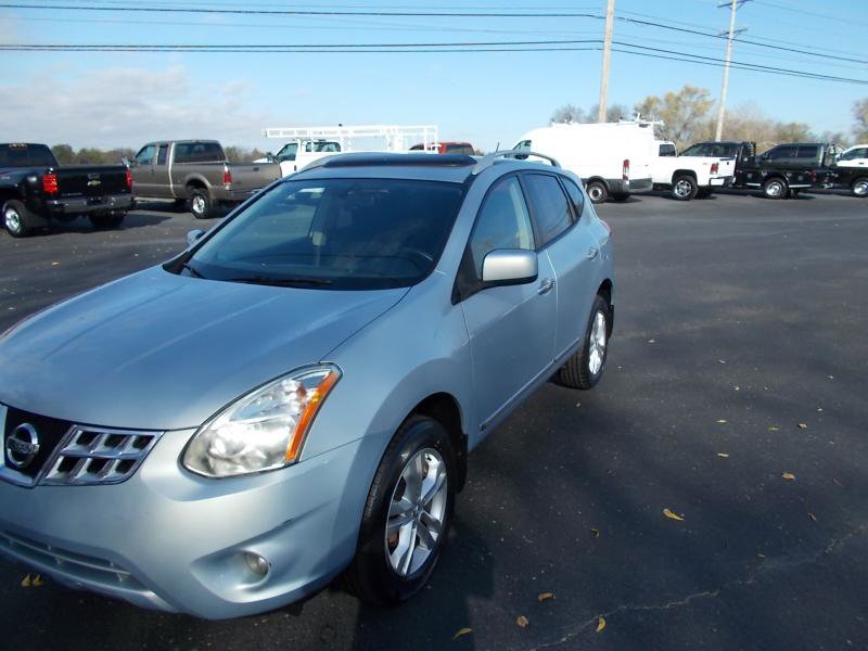Used 2013 Nissan Rogue SV w/ Premium Pkg image 8