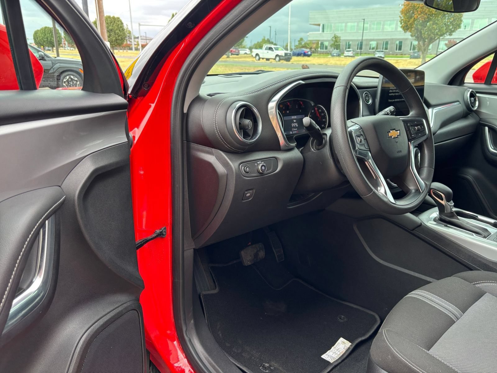 Used 2025 Chevrolet Blazer LT FWD image 35