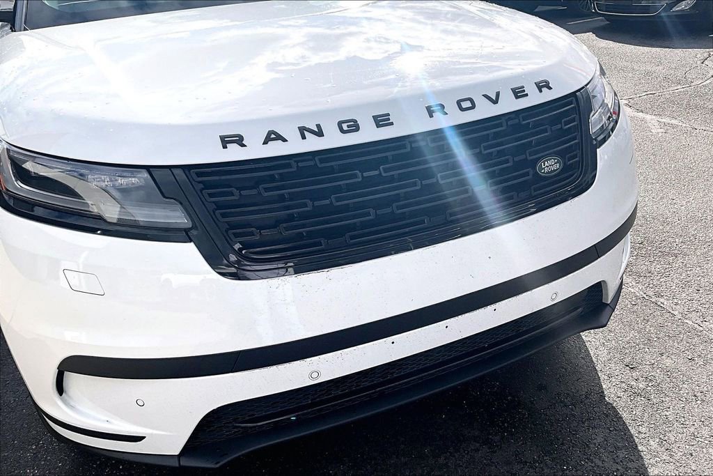 Used 2024 Land Rover Range Rover Velar S image 5