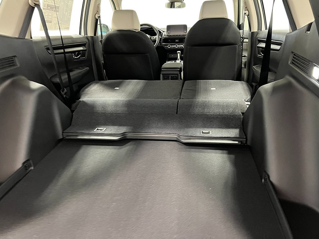 Used 2025 Honda CR-V LX image 28