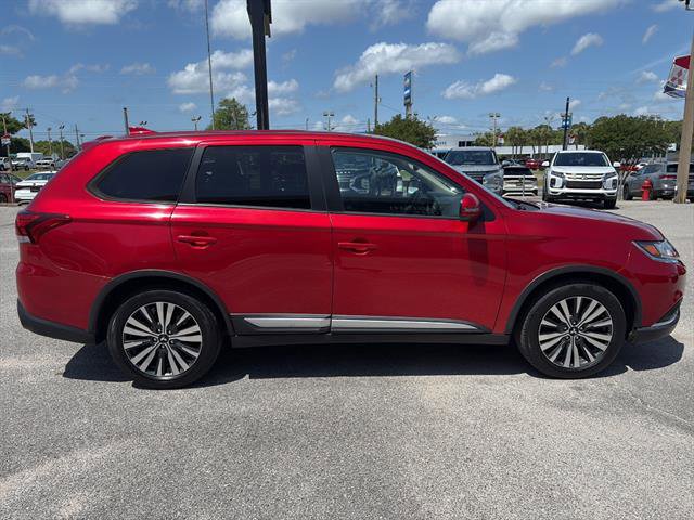 Used 2020 Mitsubishi Outlander LE image 7
