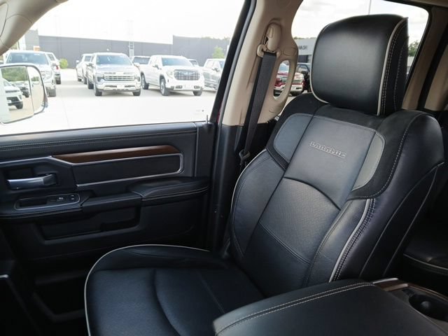 Used 2022 RAM 3500 Laramie w/ Chrome Appearance Group AWD/4WD image 18