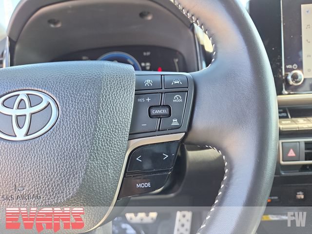 Certified 2025 Toyota Camry SE FWD image 15