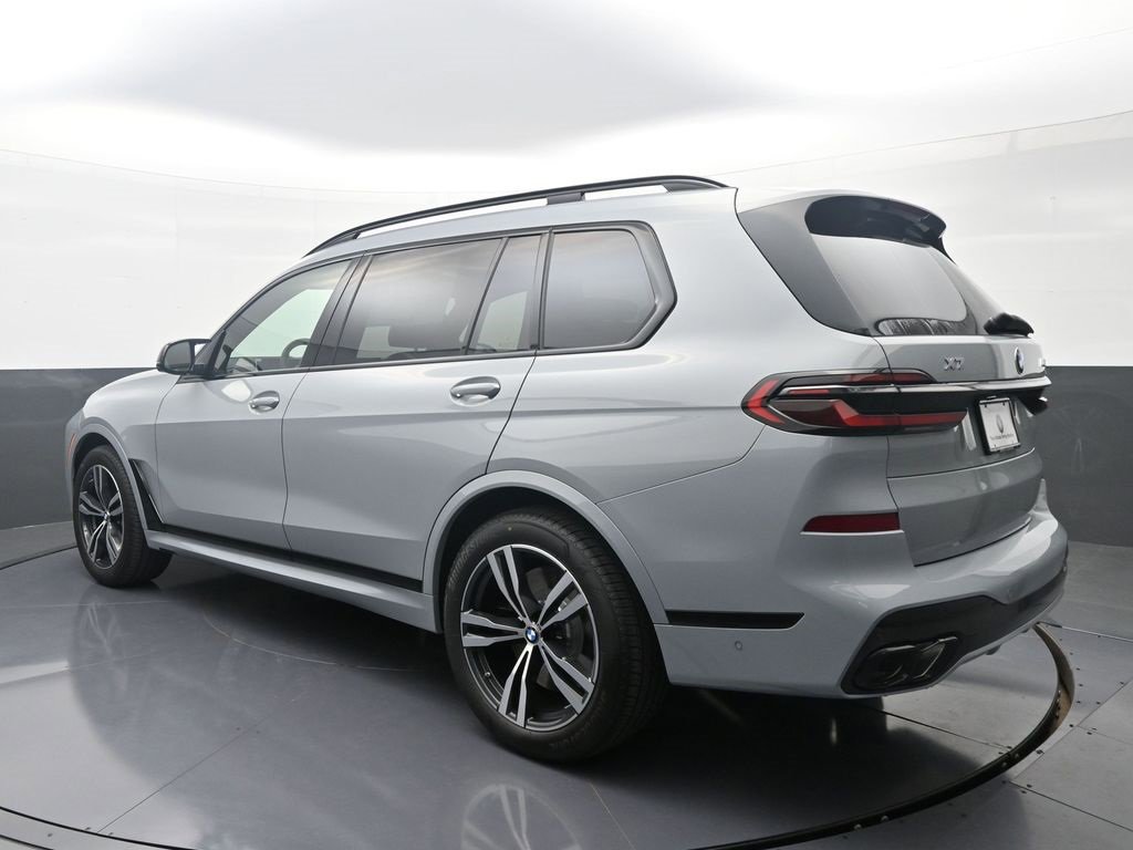 New 2026 BMW X7 M60i w/ Executive Package image 5