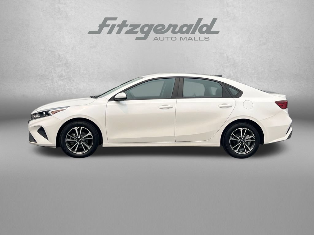 Used 2023 Kia Forte LXS FWD image 5