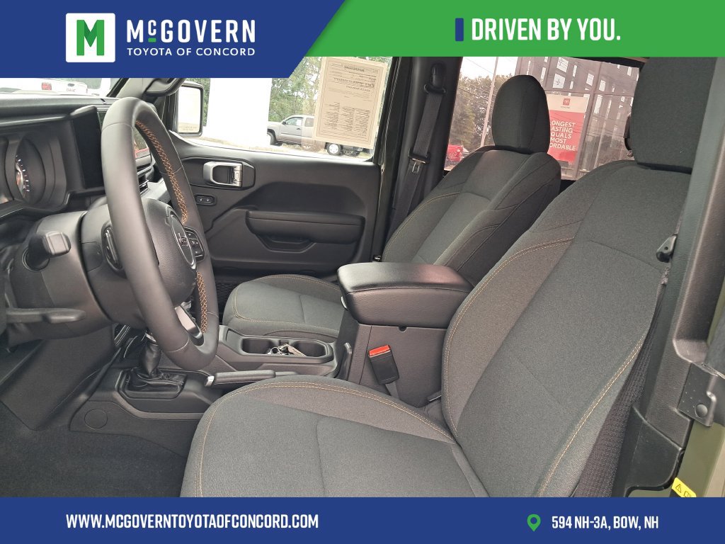 Used 2024 Jeep Wrangler Sport AWD/4WD image 16