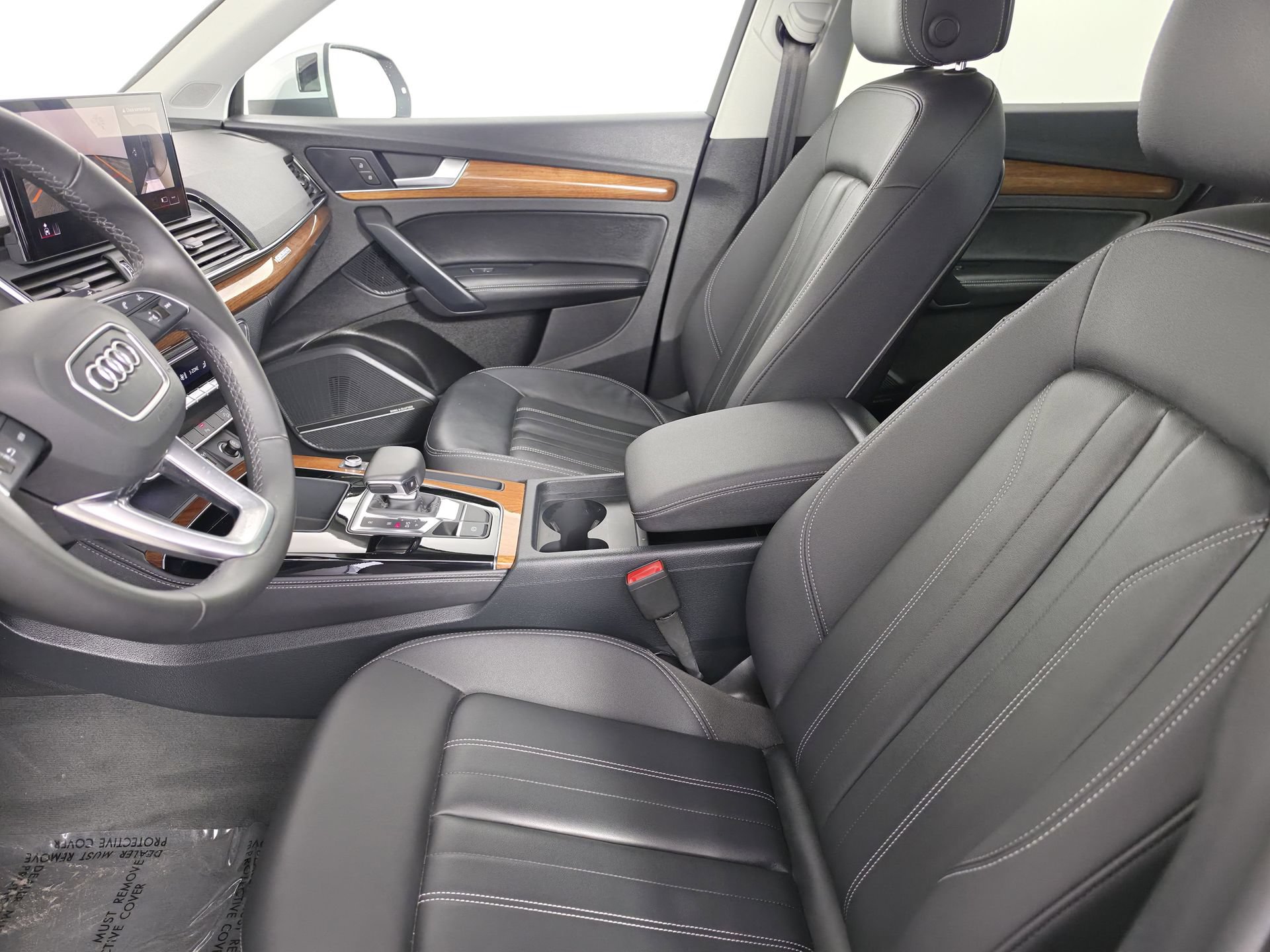 Used 2023 Audi Q5 2.0T Premium Plus w/ Premium Plus Package AWD/4WD image 16
