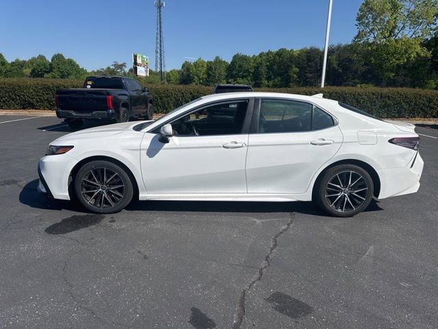 Used 2021 Toyota Camry SE FWD image 8