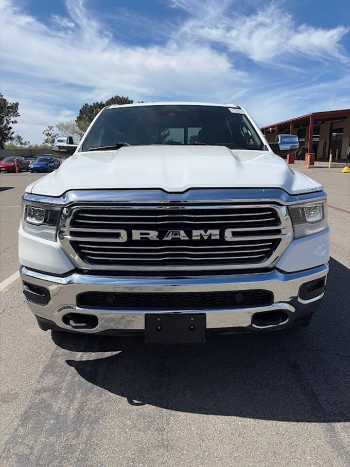 Used 2023 RAM 1500 Laramie AWD/4WD image 2