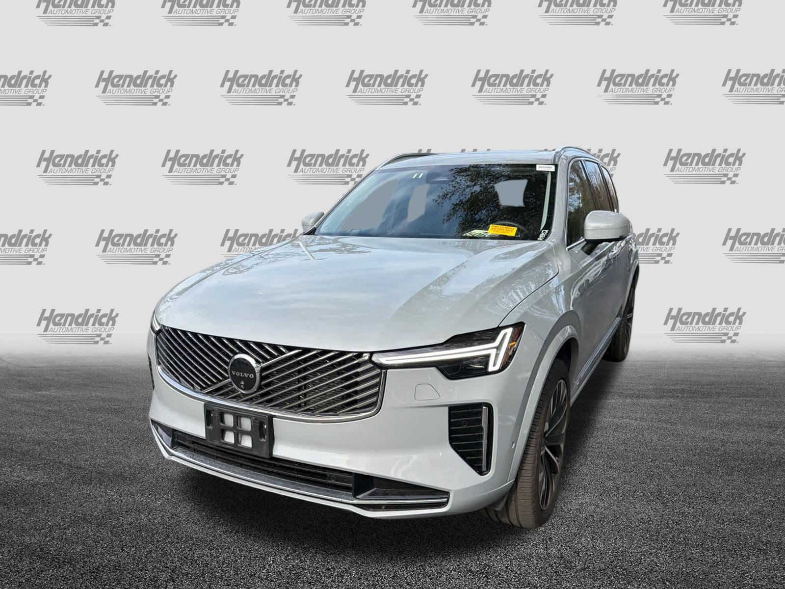 Certified 2025 Volvo XC90 B6 Plus image 43