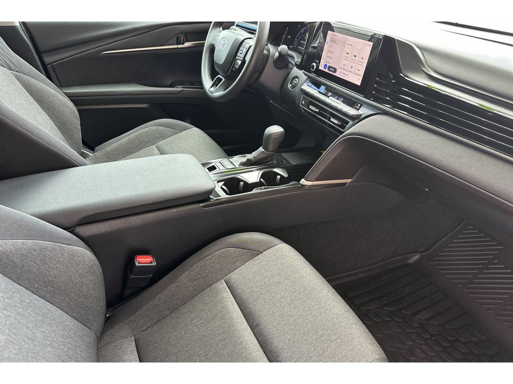 Certified 2025 Toyota Camry LE w/ Convenience Package FWD image 17