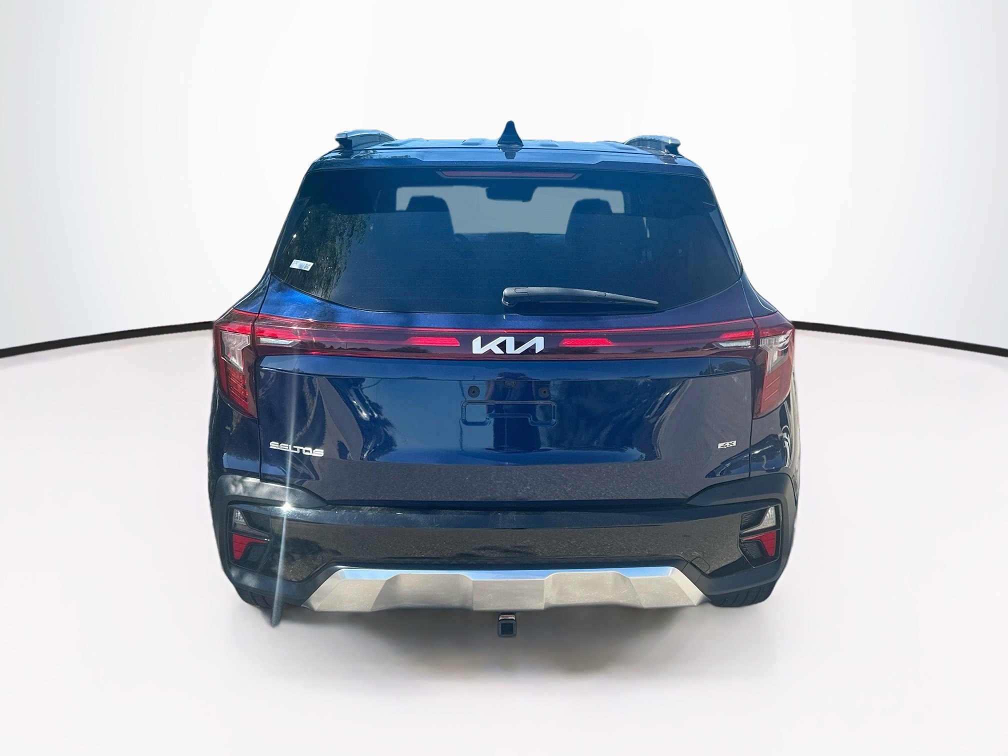 Used 2024 Kia Seltos SX w/ SX Sunroof Package AWD/4WD image 7