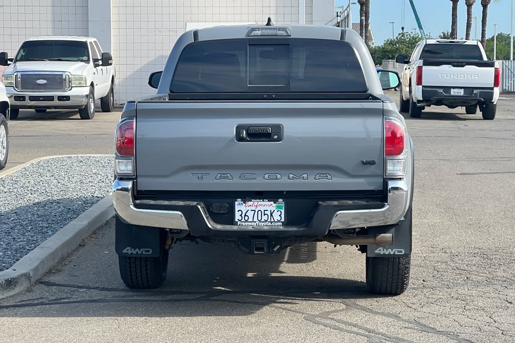 Certified 2021 Toyota Tacoma TRD Off-Road AWD/4WD image 6