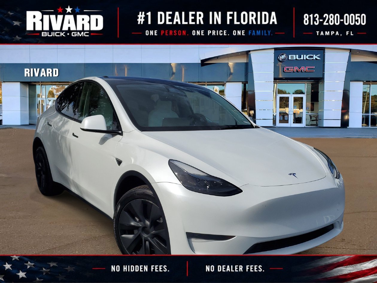 Used 2025 Tesla Model Y Long Range RWD image 1