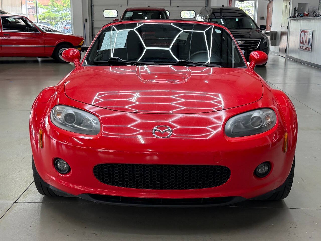 Used 2007 MAZDA MX-5 Miata Touring RWD image 6