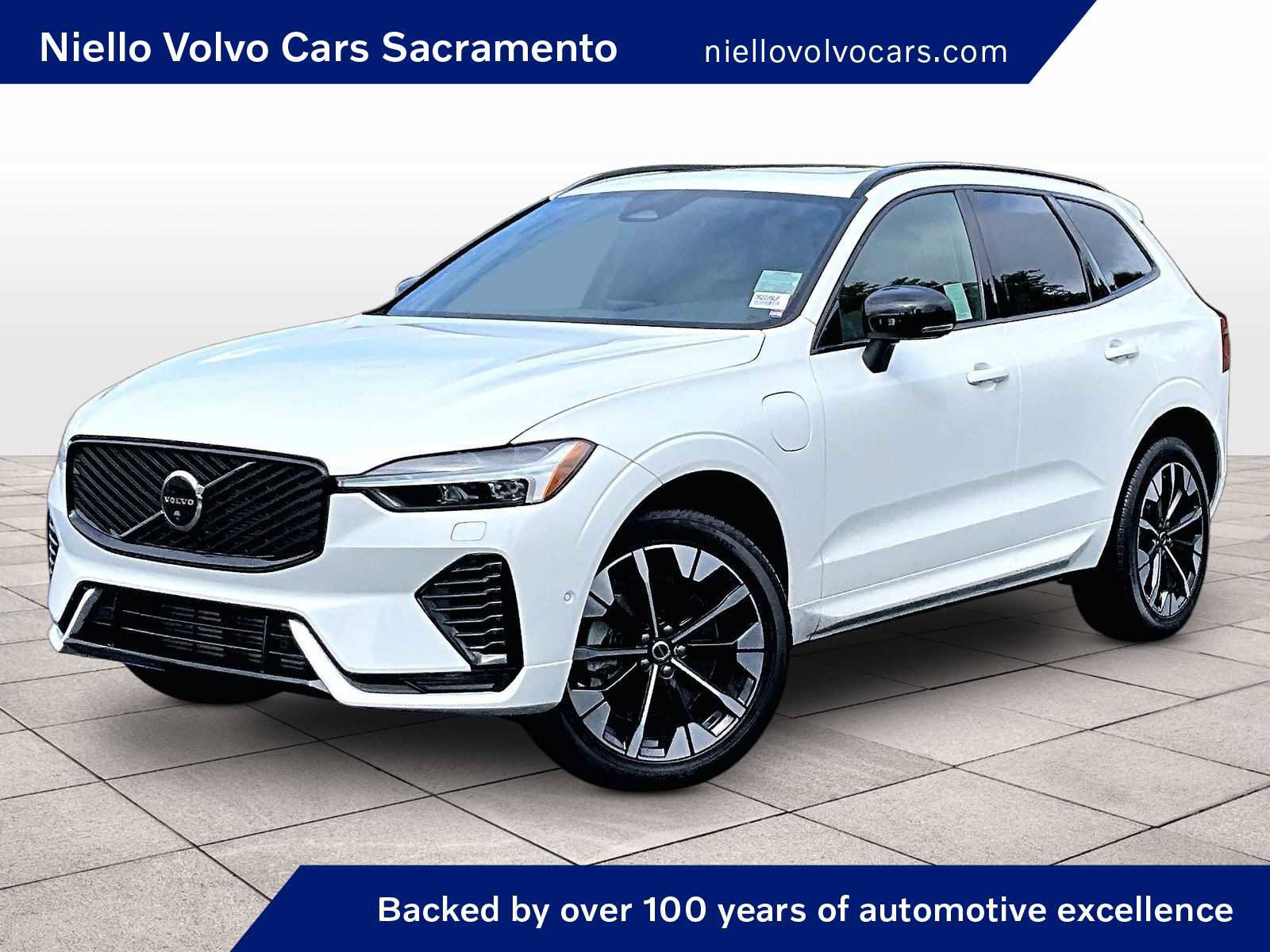 Used 2026 Volvo XC60 T8 Plus w/ Protection Package Premier image 1