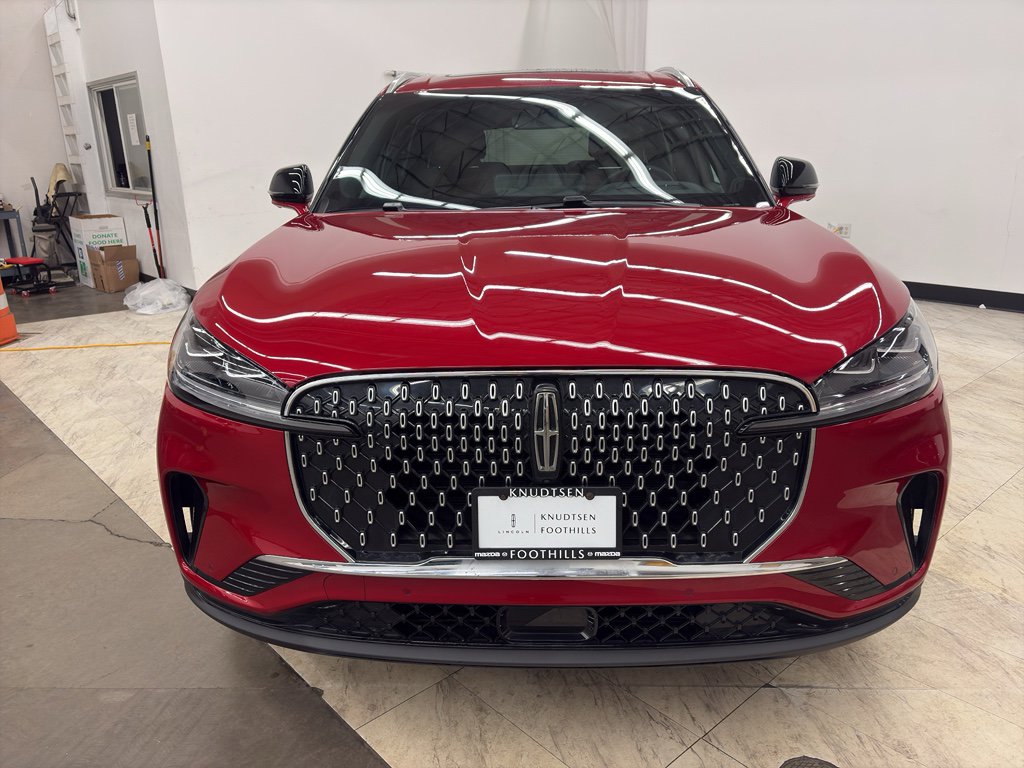 Used 2025 Lincoln Aviator Reserve w/ Equipment Group 201A image 2