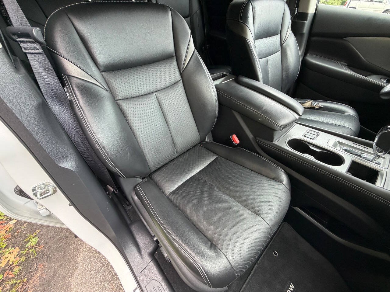 Used 2019 Nissan Murano SL w/ SL Technology Package AWD/4WD image 11