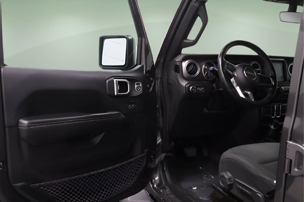 Certified 2018 Jeep Wrangler Unlimited Sahara AWD/4WD image 10
