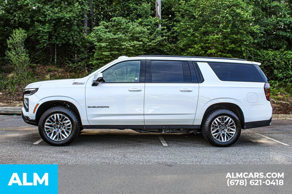 Used 2025 Chevrolet Suburban Z71 AWD/4WD image 7
