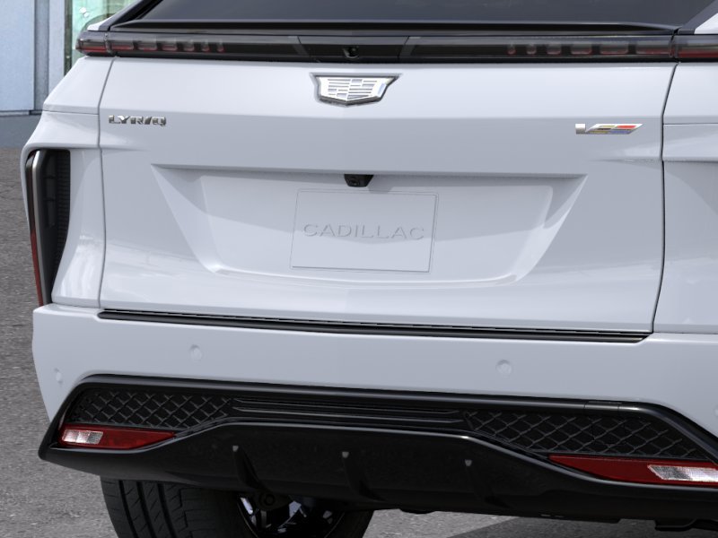New 2027 Cadillac Lyriq V Premium w/ LPO, Floor Liner Package AWD/4WD image 15