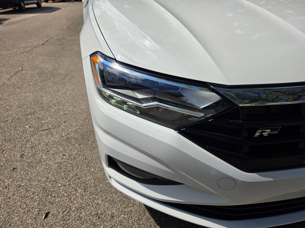 Used 2021 Volkswagen Jetta R-Line w/ R-Line Cold Weather Package FWD image 11