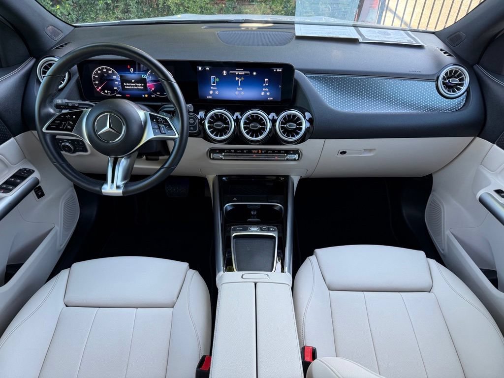 Certified 2025 Mercedes-Benz GLA 250 image 9