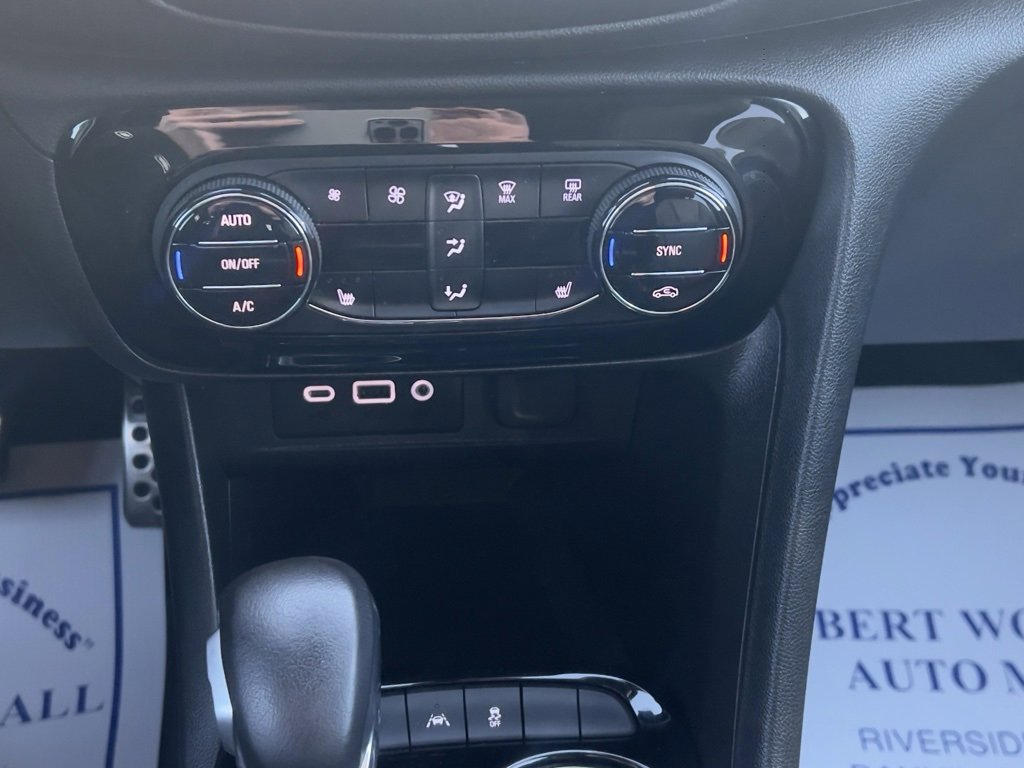 Used 2023 Buick Encore GX Select w/ Sport Touring Package image 22