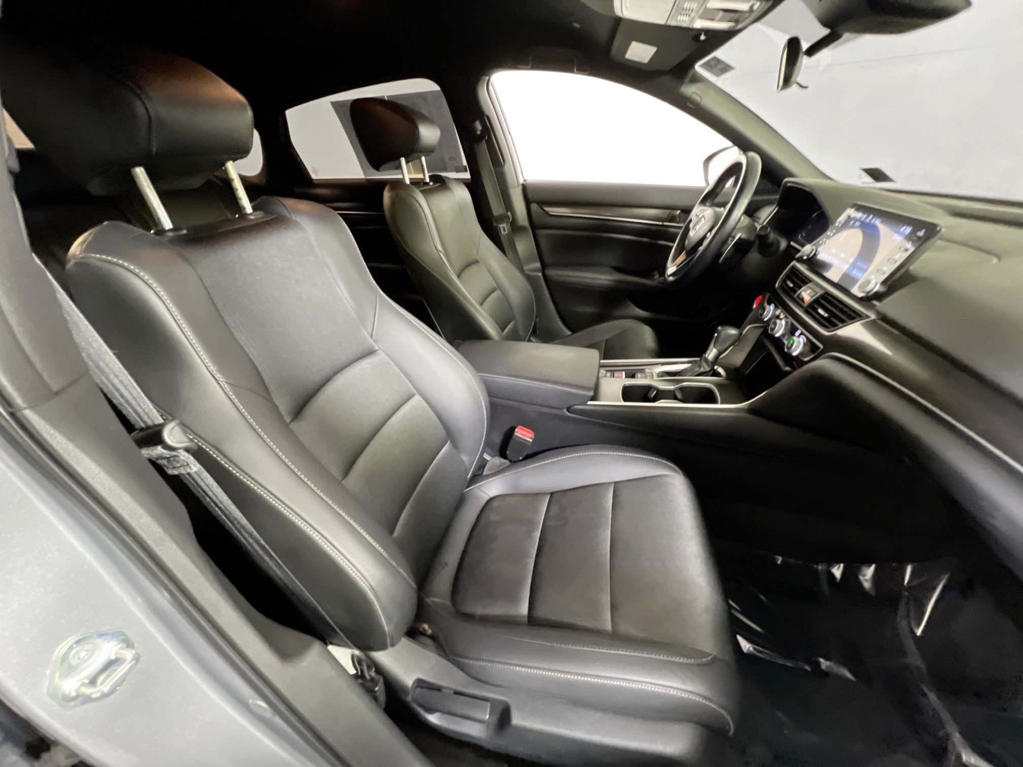 Used 2022 Honda Accord Sport image 25