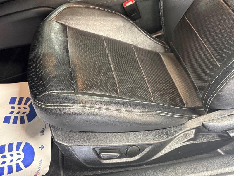 Certified 2021 Ford Mustang Premium image 27