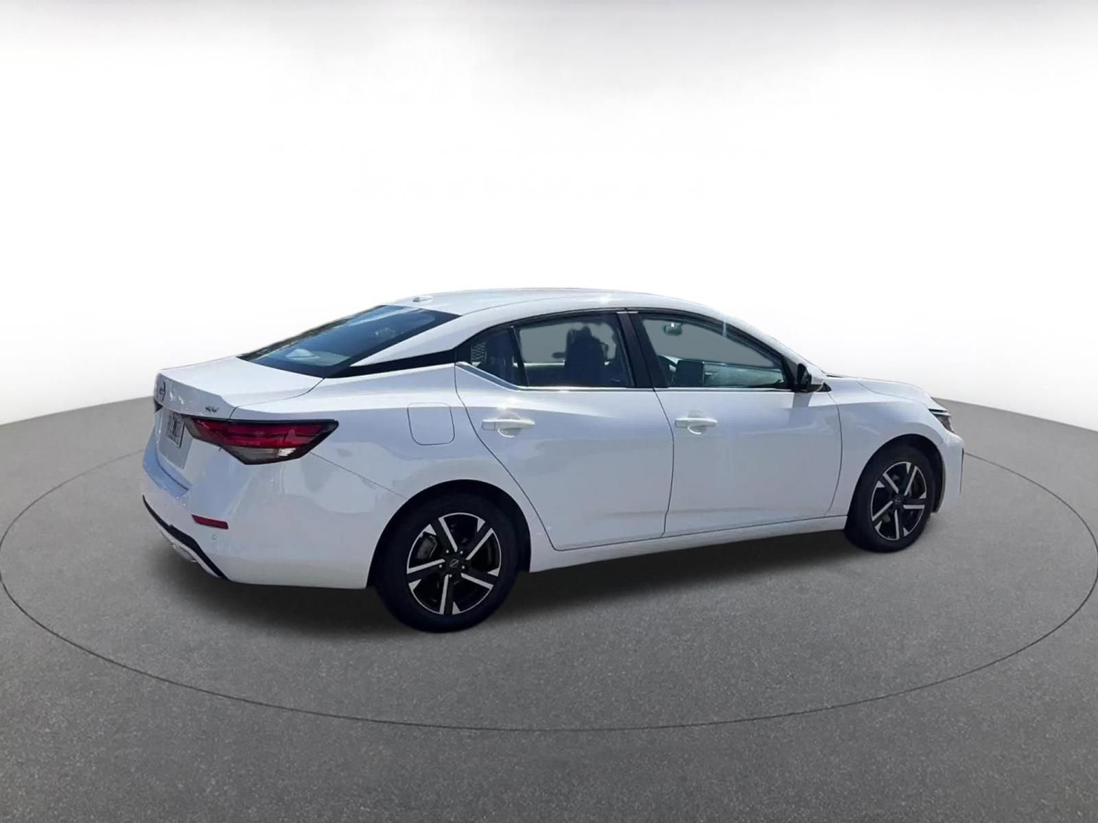 Used 2024 Nissan Sentra SV image 14