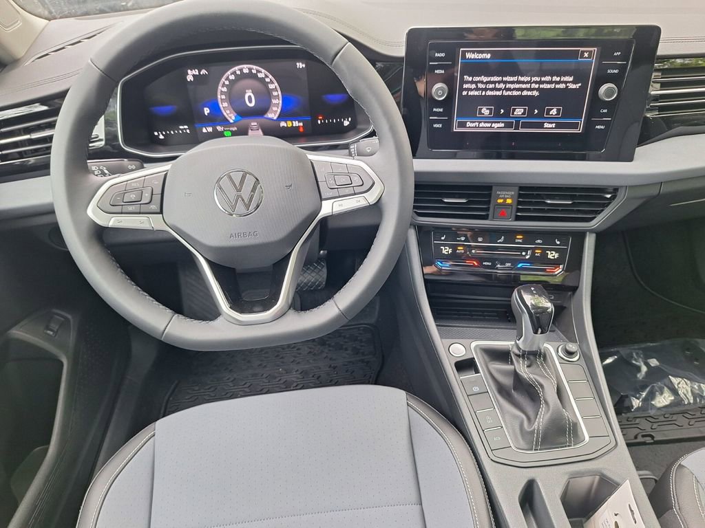 New 2026 Volkswagen Jetta SE FWD image 20